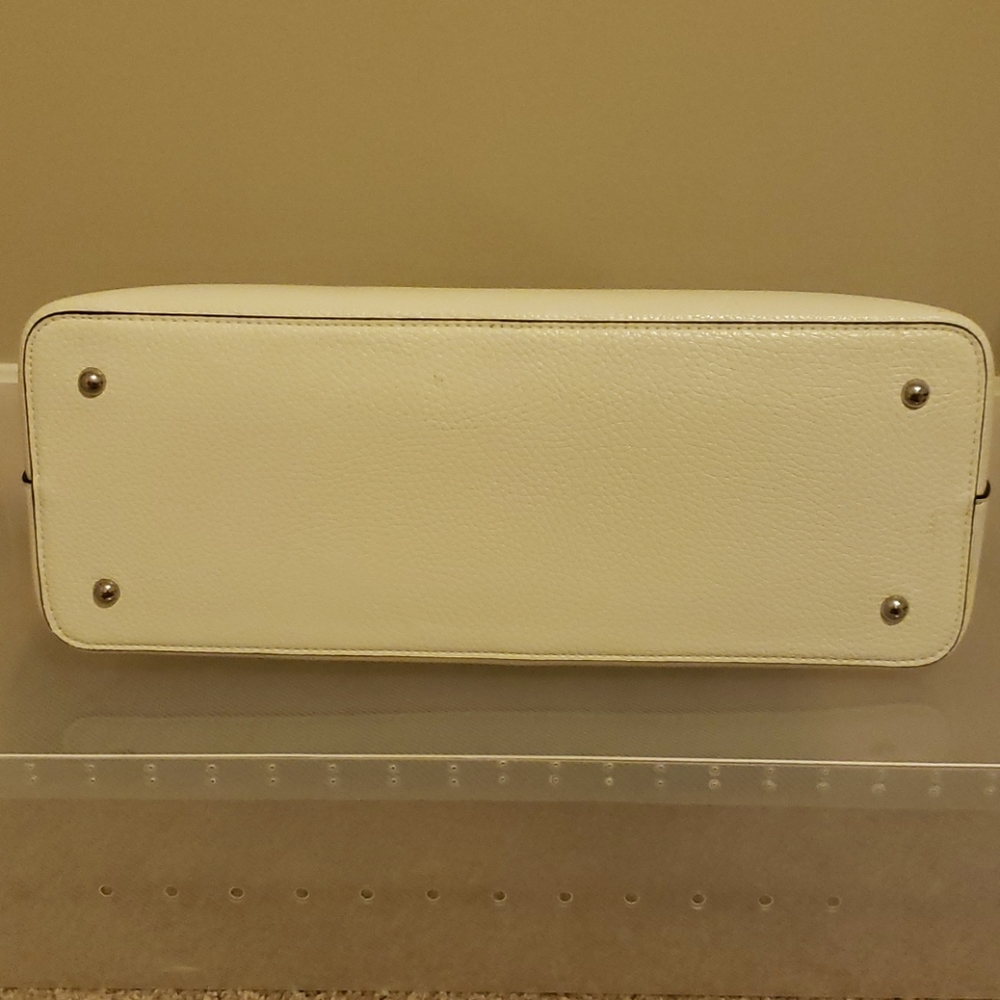 Handbag - Picture 5 of 5